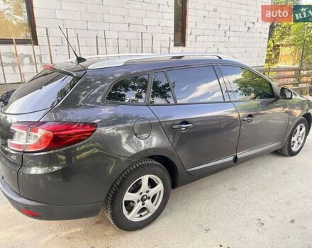 Рено Меган 2011 в Косове на Automoto.ua Серый Рено Меган, объемом двигателя 1.46 л и пробегом 254 тыс. км за 6999 $, фото 13 на Automoto.ua