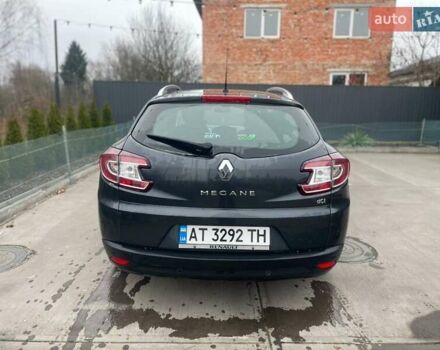Серый Рено Меган, объемом двигателя 1.46 л и пробегом 300 тыс. км за 6200 $, фото 3 на Automoto.ua