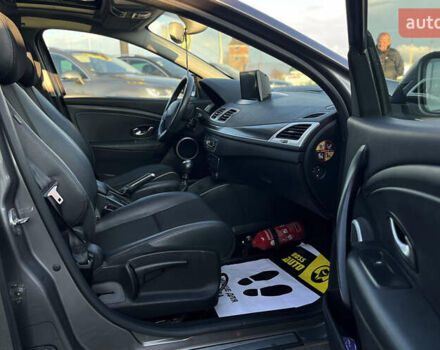 Сірий Рено Меган, об'ємом двигуна 1.46 л та пробігом 208 тис. км за 7800 $, фото 21 на Automoto.ua