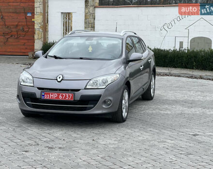 Сірий Рено Меган, об'ємом двигуна 1.5 л та пробігом 199 тис. км за 8250 $, фото 2 на Automoto.ua