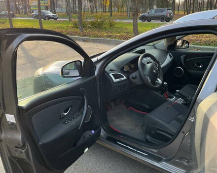 Серый Рено Меган, объемом двигателя 1.46 л и пробегом 203 тыс. км за 7400 $, фото 11 на Automoto.ua