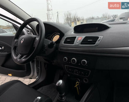 Сірий Рено Меган, об'ємом двигуна 1.6 л та пробігом 182 тис. км за 6699 $, фото 31 на Automoto.ua