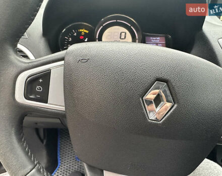 Сірий Рено Меган, об'ємом двигуна 1.87 л та пробігом 200 тис. км за 7700 $, фото 43 на Automoto.ua