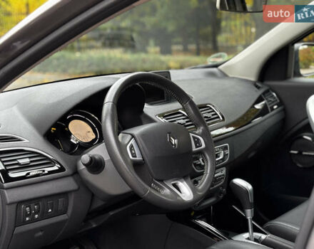 Серый Рено Меган, объемом двигателя 1.5 л и пробегом 146 тыс. км за 8890 $, фото 14 на Automoto.ua