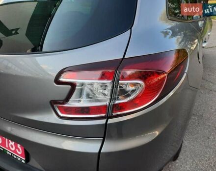 Серый Рено Меган, объемом двигателя 1.6 л и пробегом 194 тыс. км за 8100 $, фото 85 на Automoto.ua