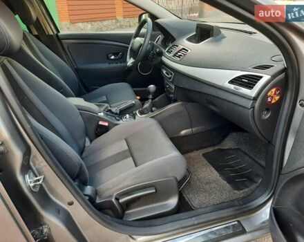 Серый Рено Меган, объемом двигателя 1.6 л и пробегом 194 тыс. км за 8100 $, фото 107 на Automoto.ua