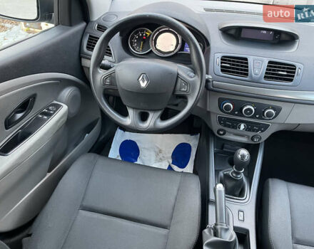 Серый Рено Меган, объемом двигателя 1.6 л и пробегом 107 тыс. км за 7800 $, фото 13 на Automoto.ua