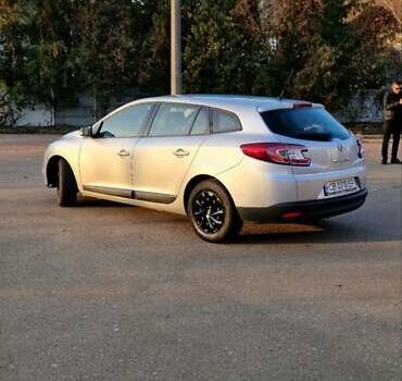 Сірий Рено Меган, об'ємом двигуна 1.5 л та пробігом 288 тис. км за 7100 $, фото 15 на Automoto.ua