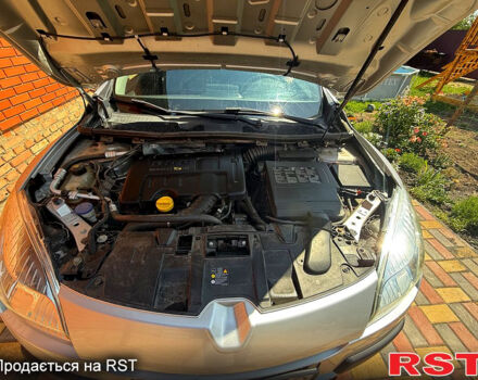 Рено Меган 2011 в Нежине на Automoto.ua Серый Рено Меган, объемом двигателя 1.4 л и пробегом 224 тыс. км за 7800 $, фото 2 на Automoto.ua