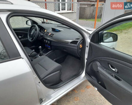 Серый Рено Меган, объемом двигателя 1.5 л и пробегом 270 тыс. км за 7350 $, фото 30 на Automoto.ua