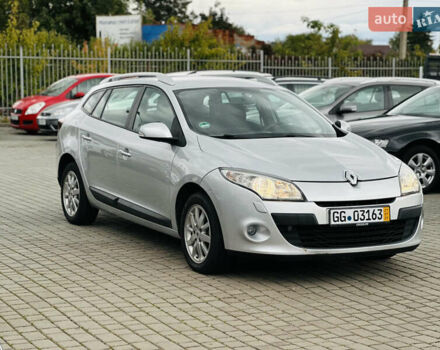 Серый Рено Меган, объемом двигателя 1.6 л и пробегом 150 тыс. км за 7500 $, фото 2 на Automoto.ua