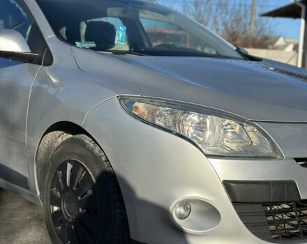 Серый Рено Меган, объемом двигателя 1.46 л и пробегом 203 тыс. км за 6700 $, фото 4 на Automoto.ua