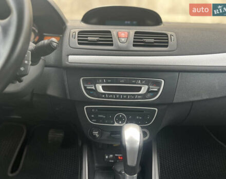 Серый Рено Меган, объемом двигателя 1.46 л и пробегом 274 тыс. км за 6300 $, фото 53 на Automoto.ua