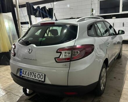 Рено Меган 2011 в Лозовой на Automoto.ua Серый Рено Меган, объемом двигателя 0 л и пробегом 277 тыс. км за 5500 $, фото 1 на Automoto.ua