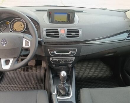 Серый Рено Меган, объемом двигателя 0 л и пробегом 227 тыс. км за 6500 $, фото 5 на Automoto.ua