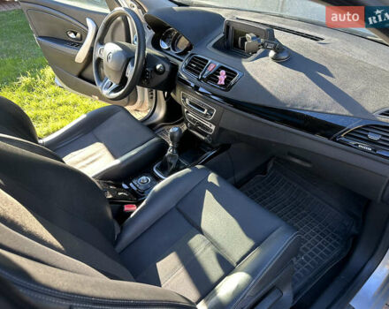 Серый Рено Меган, объемом двигателя 1.5 л и пробегом 257 тыс. км за 8500 $, фото 12 на Automoto.ua