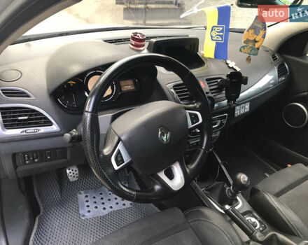 Рено Меган 2011 в Любаре на Automoto.ua Серый Рено Меган, объемом двигателя 1.46 л и пробегом 308 тыс. км за 6800 $, фото 29 на Automoto.ua
