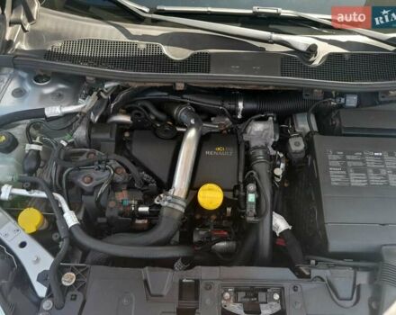 Сірий Рено Меган, об'ємом двигуна 1.5 л та пробігом 237 тис. км за 7000 $, фото 4 на Automoto.ua