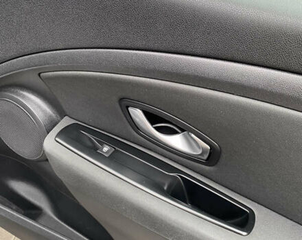 Сірий Рено Меган, об'ємом двигуна 1.5 л та пробігом 277 тис. км за 6999 $, фото 15 на Automoto.ua