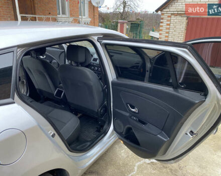 Сірий Рено Меган, об'ємом двигуна 1.46 л та пробігом 239 тис. км за 6700 $, фото 9 на Automoto.ua