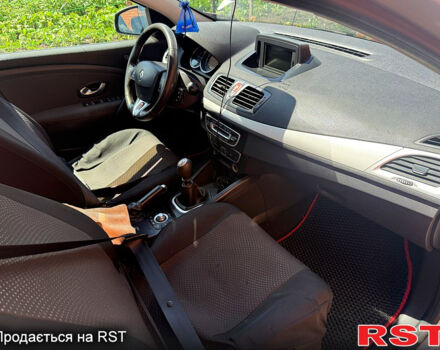 Рено Меган 2011 в Нежине на Automoto.ua Серый Рено Меган, объемом двигателя 1.4 л и пробегом 224 тыс. км за 7800 $, фото 11 на Automoto.ua