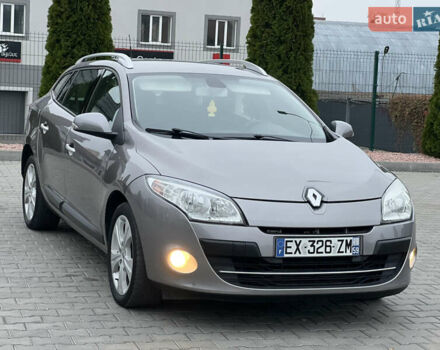 Серый Рено Меган, объемом двигателя 1.46 л и пробегом 220 тыс. км за 7900 $, фото 6 на Automoto.ua