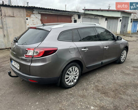 Сірий Рено Меган, об'ємом двигуна 1.46 л та пробігом 237 тис. км за 6550 $, фото 71 на Automoto.ua