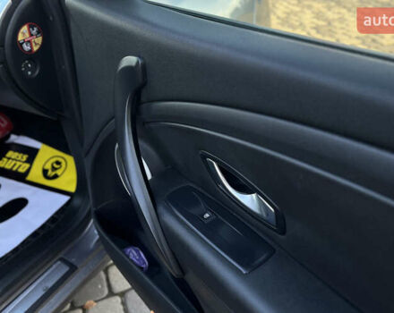 Сірий Рено Меган, об'ємом двигуна 1.46 л та пробігом 208 тис. км за 7800 $, фото 22 на Automoto.ua