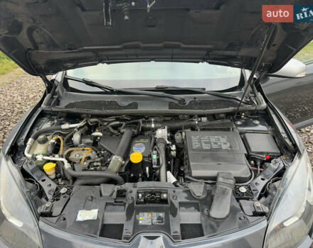 Серый Рено Меган, объемом двигателя 1.46 л и пробегом 232 тыс. км за 7650 $, фото 39 на Automoto.ua