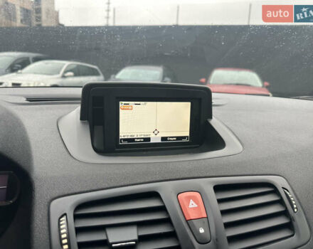 Сірий Рено Меган, об'ємом двигуна 1.87 л та пробігом 200 тис. км за 7700 $, фото 39 на Automoto.ua