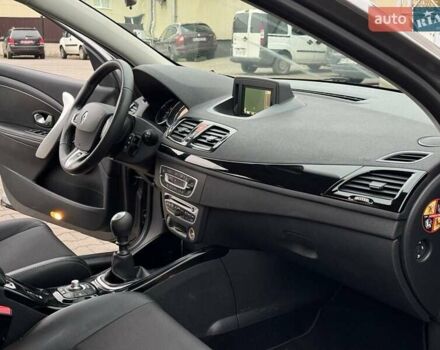 Сірий Рено Меган, об'ємом двигуна 1.4 л та пробігом 216 тис. км за 7700 $, фото 17 на Automoto.ua