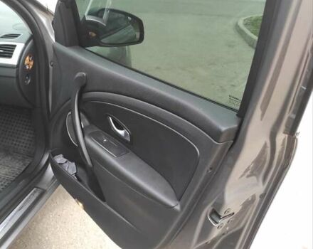 Серый Рено Меган, объемом двигателя 1.5 л и пробегом 299 тыс. км за 8000 $, фото 20 на Automoto.ua