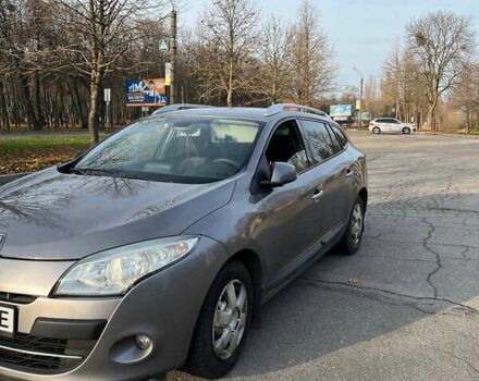 Серый Рено Меган, объемом двигателя 1.46 л и пробегом 203 тыс. км за 7400 $, фото 6 на Automoto.ua