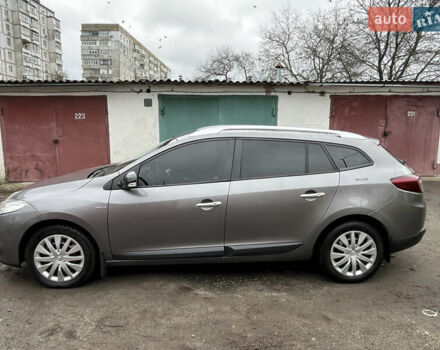 Сірий Рено Меган, об'ємом двигуна 1.46 л та пробігом 237 тис. км за 6550 $, фото 5 на Automoto.ua