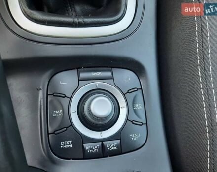 Серый Рено Меган, объемом двигателя 1.6 л и пробегом 194 тыс. км за 8100 $, фото 56 на Automoto.ua