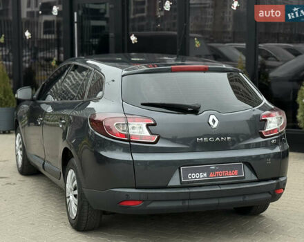 Сірий Рено Меган, об'ємом двигуна 1.46 л та пробігом 320 тис. км за 5500 $, фото 7 на Automoto.ua