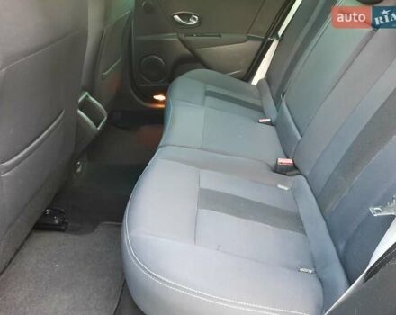 Серый Рено Меган, объемом двигателя 1.6 л и пробегом 194 тыс. км за 8100 $, фото 76 на Automoto.ua