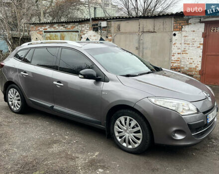 Сірий Рено Меган, об'ємом двигуна 1.46 л та пробігом 237 тис. км за 6550 $, фото 18 на Automoto.ua