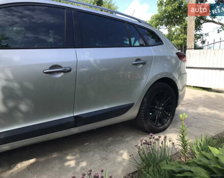 Рено Меган 2011 в Любаре на Automoto.ua Серый Рено Меган, объемом двигателя 1.46 л и пробегом 308 тыс. км за 6800 $, фото 26 на Automoto.ua