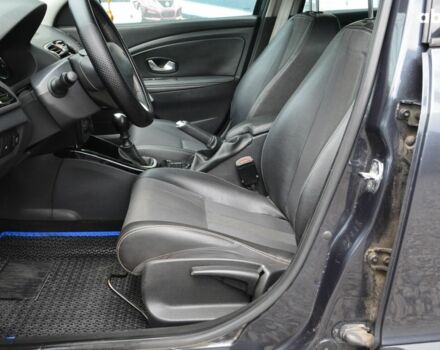 Серый Рено Меган, объемом двигателя 1.4 л и пробегом 227 тыс. км за 7500 $, фото 13 на Automoto.ua