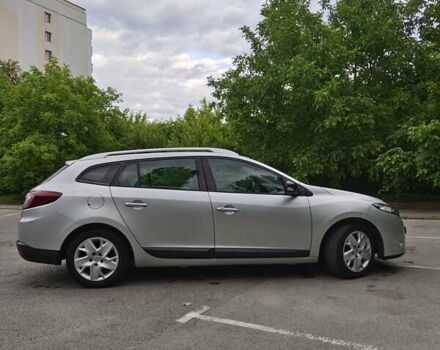 Серый Рено Меган, объемом двигателя 1.46 л и пробегом 250 тыс. км за 6900 $, фото 5 на Automoto.ua