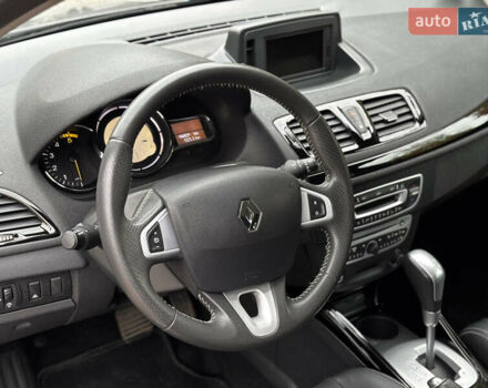 Серый Рено Меган, объемом двигателя 1.5 л и пробегом 146 тыс. км за 8890 $, фото 18 на Automoto.ua