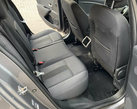 Серый Рено Меган, объемом двигателя 1.9 л и пробегом 285 тыс. км за 7300 $, фото 17 на Automoto.ua