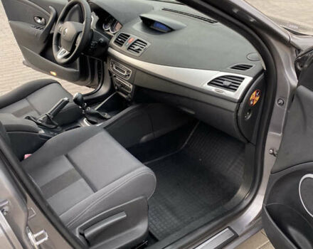 Серый Рено Меган, объемом двигателя 1.9 л и пробегом 285 тыс. км за 7300 $, фото 20 на Automoto.ua