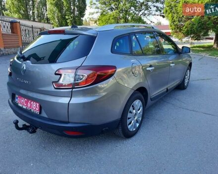 Серый Рено Меган, объемом двигателя 1.6 л и пробегом 194 тыс. км за 8100 $, фото 14 на Automoto.ua