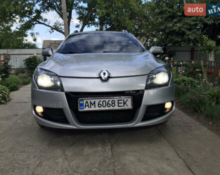 Рено Меган 2011 в Любаре на Automoto.ua Серый Рено Меган, объемом двигателя 1.46 л и пробегом 308 тыс. км за 6800 $, фото 24 на Automoto.ua