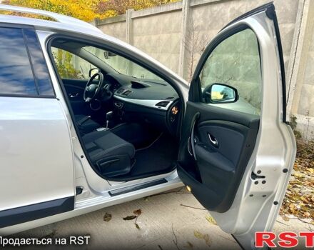 Сірий Рено Меган, об'ємом двигуна 1.5 л та пробігом 274 тис. км за 6300 $, фото 10 на Automoto.ua