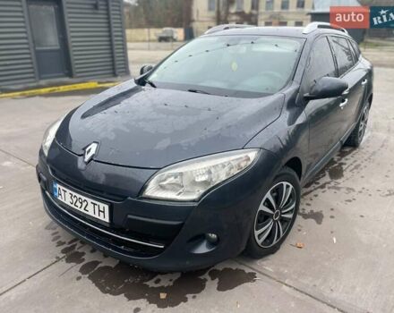 Серый Рено Меган, объемом двигателя 1.46 л и пробегом 300 тыс. км за 6200 $, фото 2 на Automoto.ua