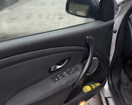 Серый Рено Меган, объемом двигателя 1.9 л и пробегом 213 тыс. км за 7700 $, фото 26 на Automoto.ua