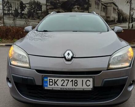 Серый Рено Меган, объемом двигателя 1.5 л и пробегом 285 тыс. км за 7000 $, фото 1 на Automoto.ua